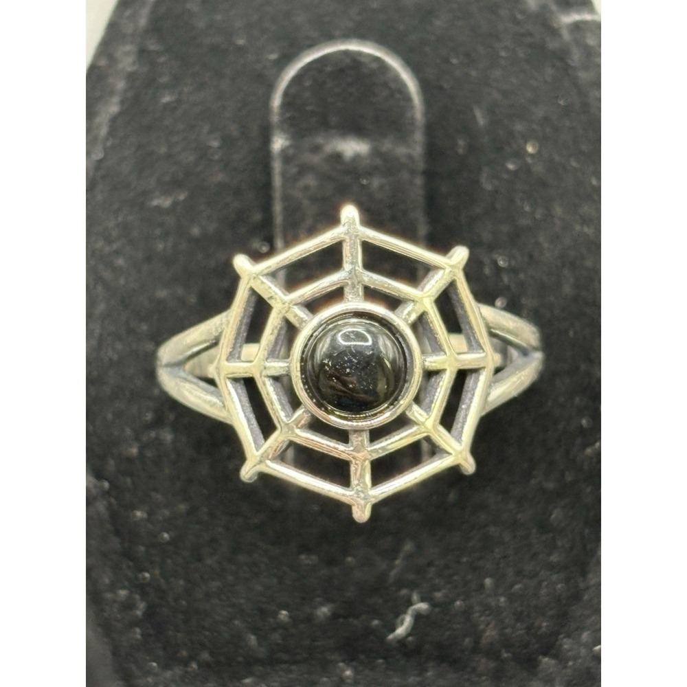 New Condition Sterling Silver Onyx Spiderweb Size 7 H11